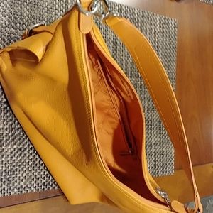 Hand bag